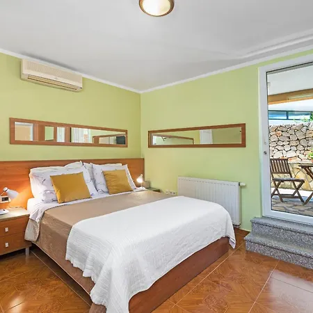 Beach Apartments Villa Kaya Sukosan Room photo